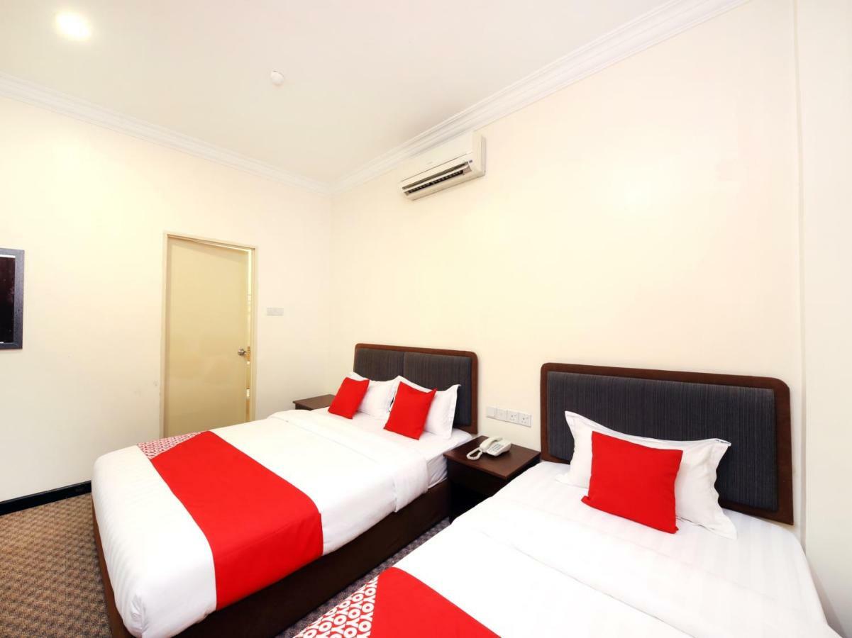 Oyo 750 Comfort Hotel Kota Kinabalu Exterior foto