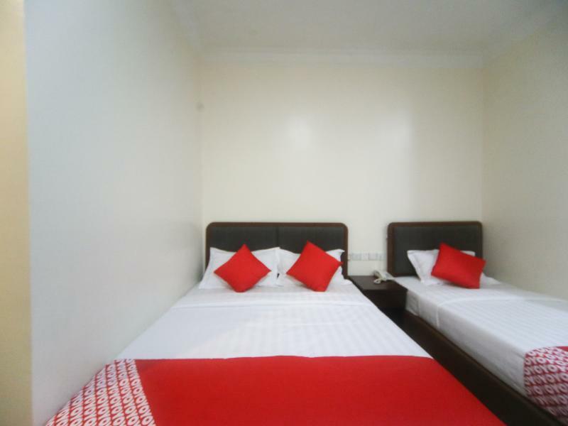 Oyo 750 Comfort Hotel Kota Kinabalu Exterior foto